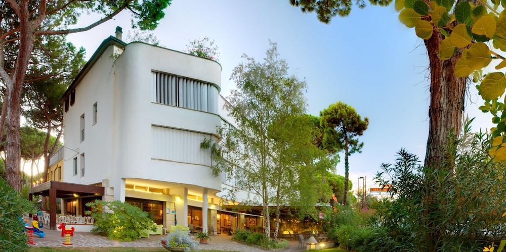 Hotel Columbia マリーナ・ロメア エクステリア 写真